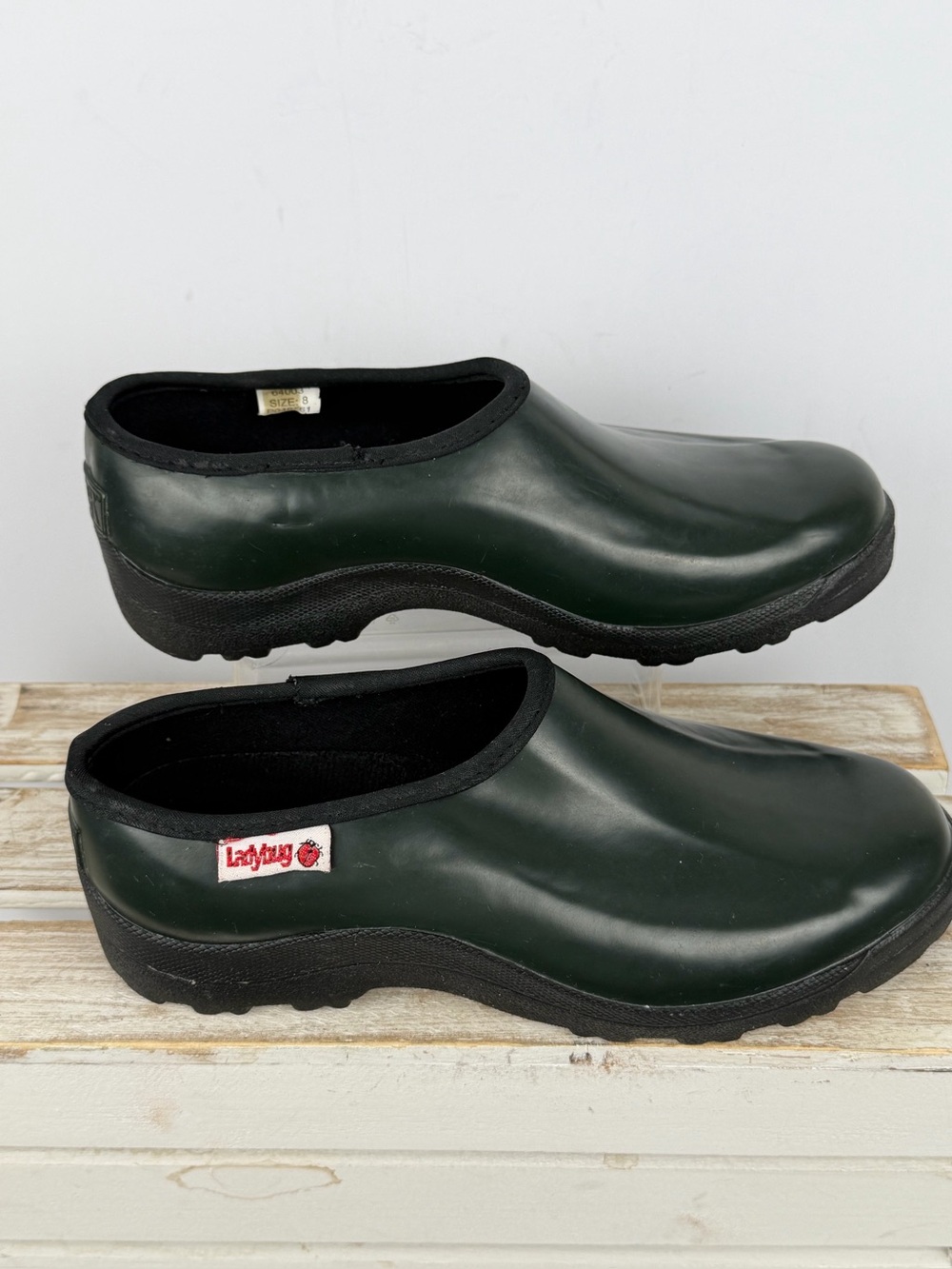 Ladybug Ranger green rain shoes clogs women’s size 8